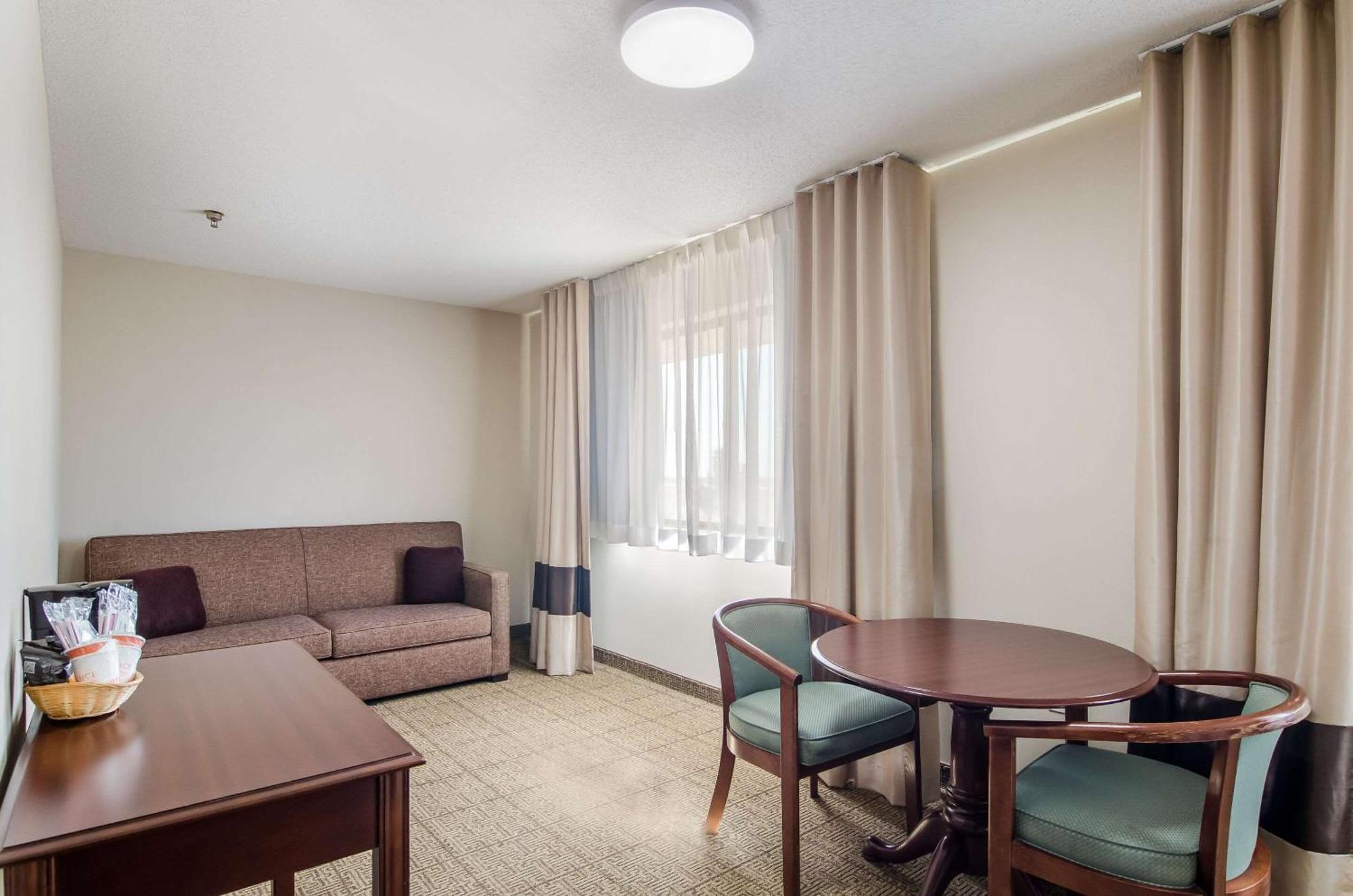 Quality Inn Goodland I-70 Экстерьер фото